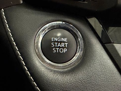 Used 2017 Toyota RAV4 XLE w/ Plus Extra Value Package FWD image 15