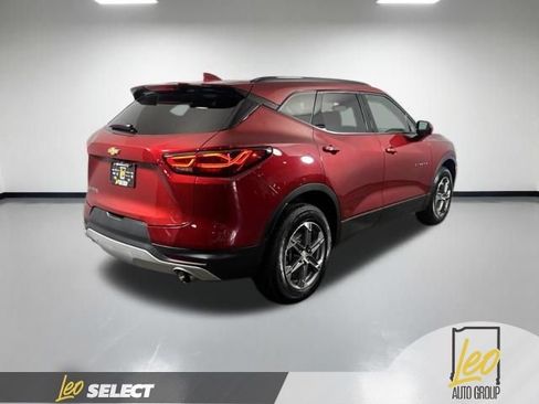Used 2023 Chevrolet Blazer LT w/ Convenience Package FWD image 6