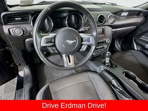 Used 2017 Ford Mustang Coupe RWD image 7