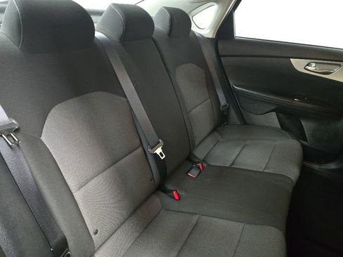 Used 2023 Kia Forte LXS w/ LXS Technology Package FWD image 16