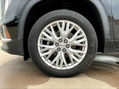 Used 2024 GMC Acadia Elevation image 11