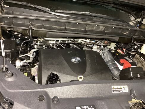 Used 2022 Toyota Highlander Platinum image 23