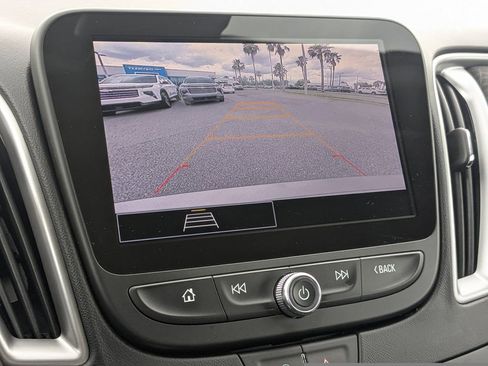 Used 2025 Chevrolet Malibu LT image 18