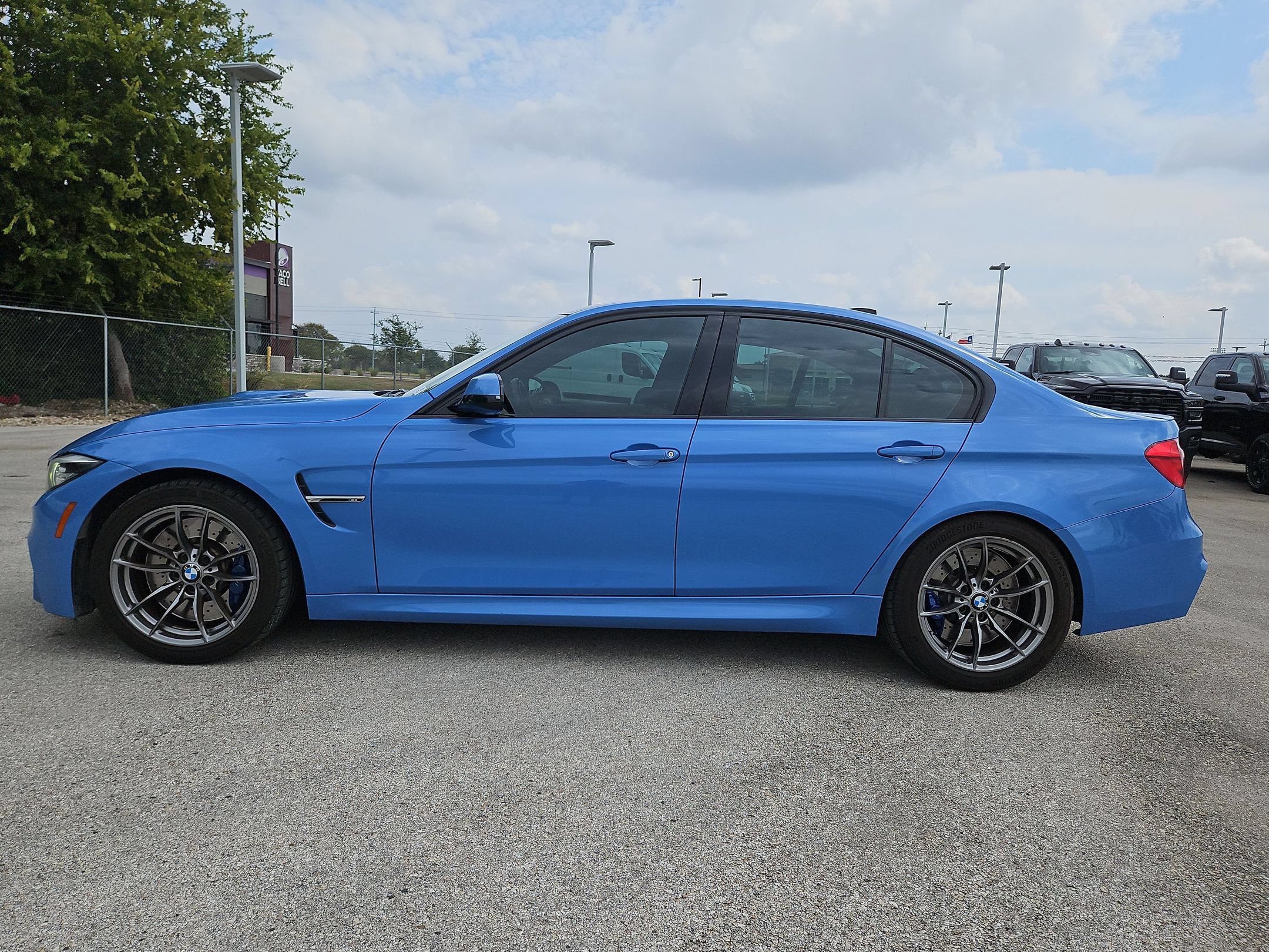 Used 2018 BMW M3 RWD image 6