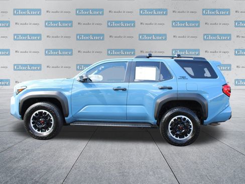 Used 2025 Toyota 4Runner TRD Off-Road Premium AWD/4WD image 11