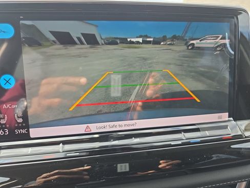 New 2026 Volkswagen Atlas SE image 20