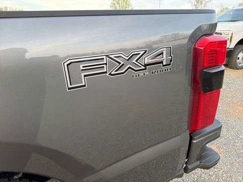 Used 2024 Ford F250 Lariat w/ Lariat Ultimate Package image 10