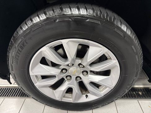 Used 2019 Chevrolet Silverado 1500 Custom w/ Custom Value Package image 12