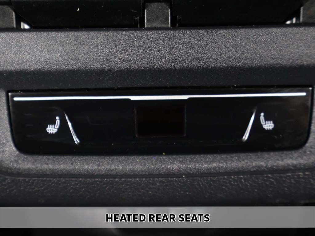 Used 2022 Volkswagen Golf R AWD/4WD image 10