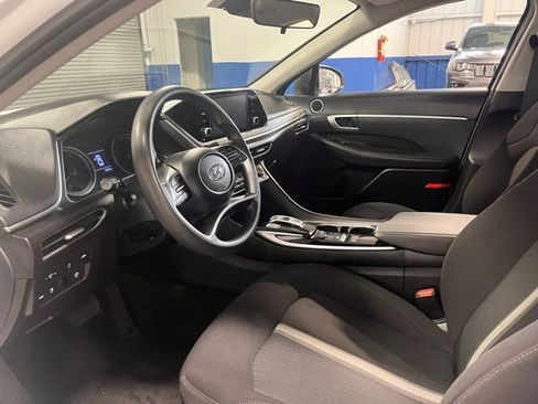 Used 2023 Hyundai Sonata SE w/ Cargo Package image 23