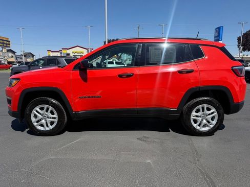 Used 2018 Jeep Compass Sport AWD/4WD image 7