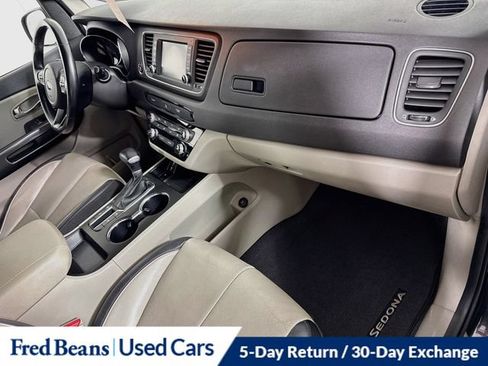 Used 2020 Kia Sedona EX FWD image 41