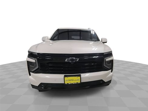 Used 2025 Chevrolet Tahoe RST w/ Comfort Package AWD/4WD image 3