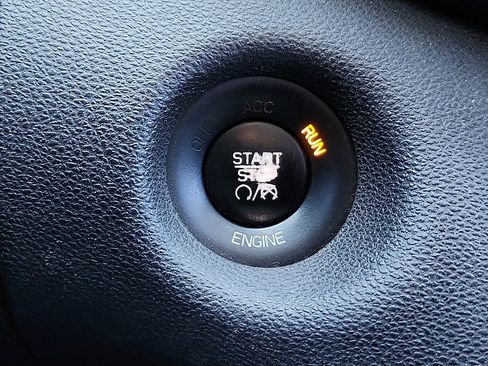 Used 2014 Dodge Dart Limited image 9