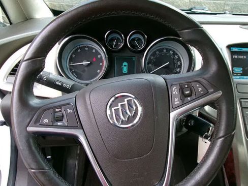 Used 2014 Buick Verano FWD image 17