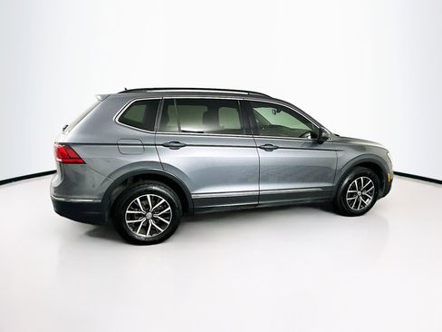 Used 2020 Volkswagen Tiguan SE w/ Panoramic Sunroof Package FWD image 10