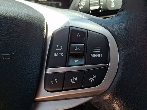 Used 2023 Ford Explorer XLT w/ Equipment Group 202A AWD/4WD image 25