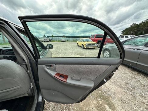 Used 2007 Toyota Corolla CE FWD image 30
