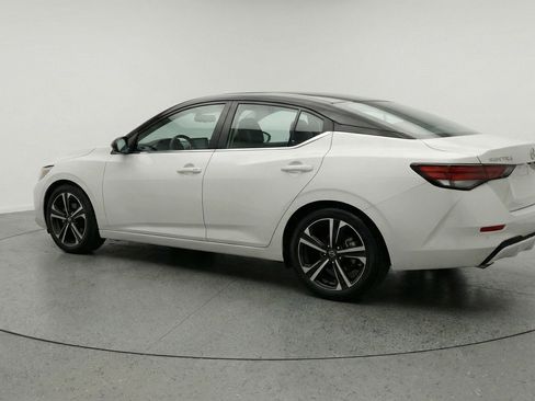 Used 2025 Nissan Sentra SV image 6