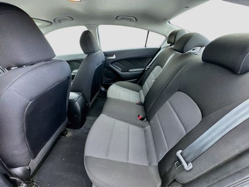 Used 2018 Kia Forte LX w/ LX Rear Camera Package FWD image 15