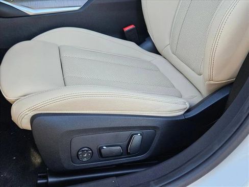 New 2026 BMW 330i xDrive Sedan w/ Premium Package image 4