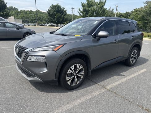 Used 2021 Nissan Rogue SV FWD image 1
