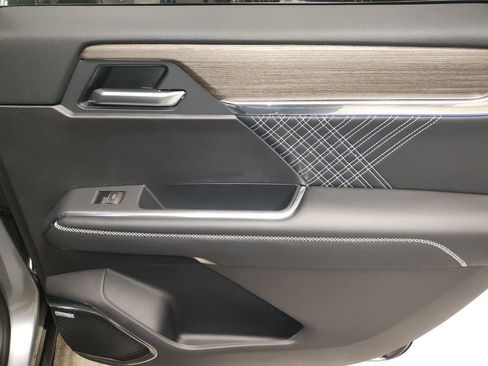 New 2026 GMC Acadia Denali w/ Super Cruise Package image 15