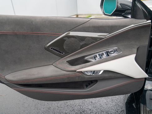 Used 2023 Chevrolet Corvette Stingray Premium Conv w/ Z51 Performance Package image 10