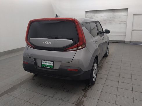 Used 2022 Kia Soul LX FWD image 9