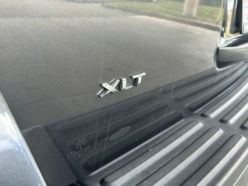 Used 2017 Ford Expedition XLT w/ Equipment Group 202A RWD image 9