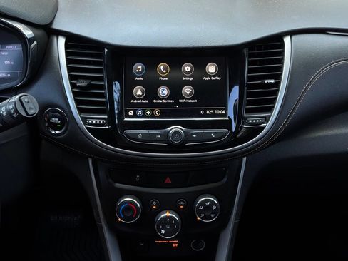 Used 2019 Chevrolet Trax LT w/ LT Convenience Package FWD image 23