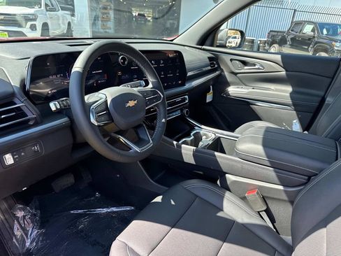 New 2026 Chevrolet Traverse LT w/ Sun and Wheel Package image 16