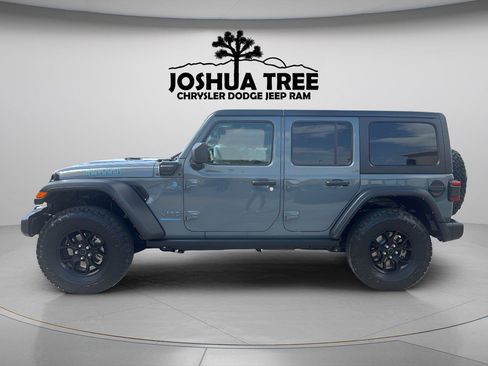 Used 2024 Jeep Wrangler Unlimited AWD/4WD image 4