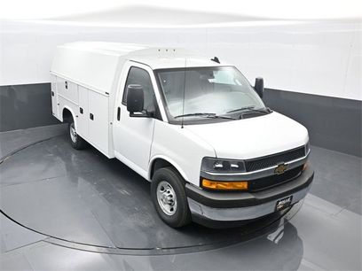 New 2025 Chevrolet Express 3500 w/ Power Convenience Package