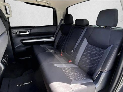 Used 2018 Toyota Tundra SR5 w/ SR5 Upgrade Package image 28