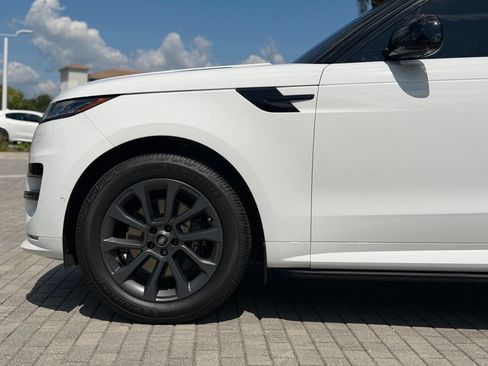 Used 2023 Land Rover Range Rover Sport SE Dynamic AWD/4WD image 9