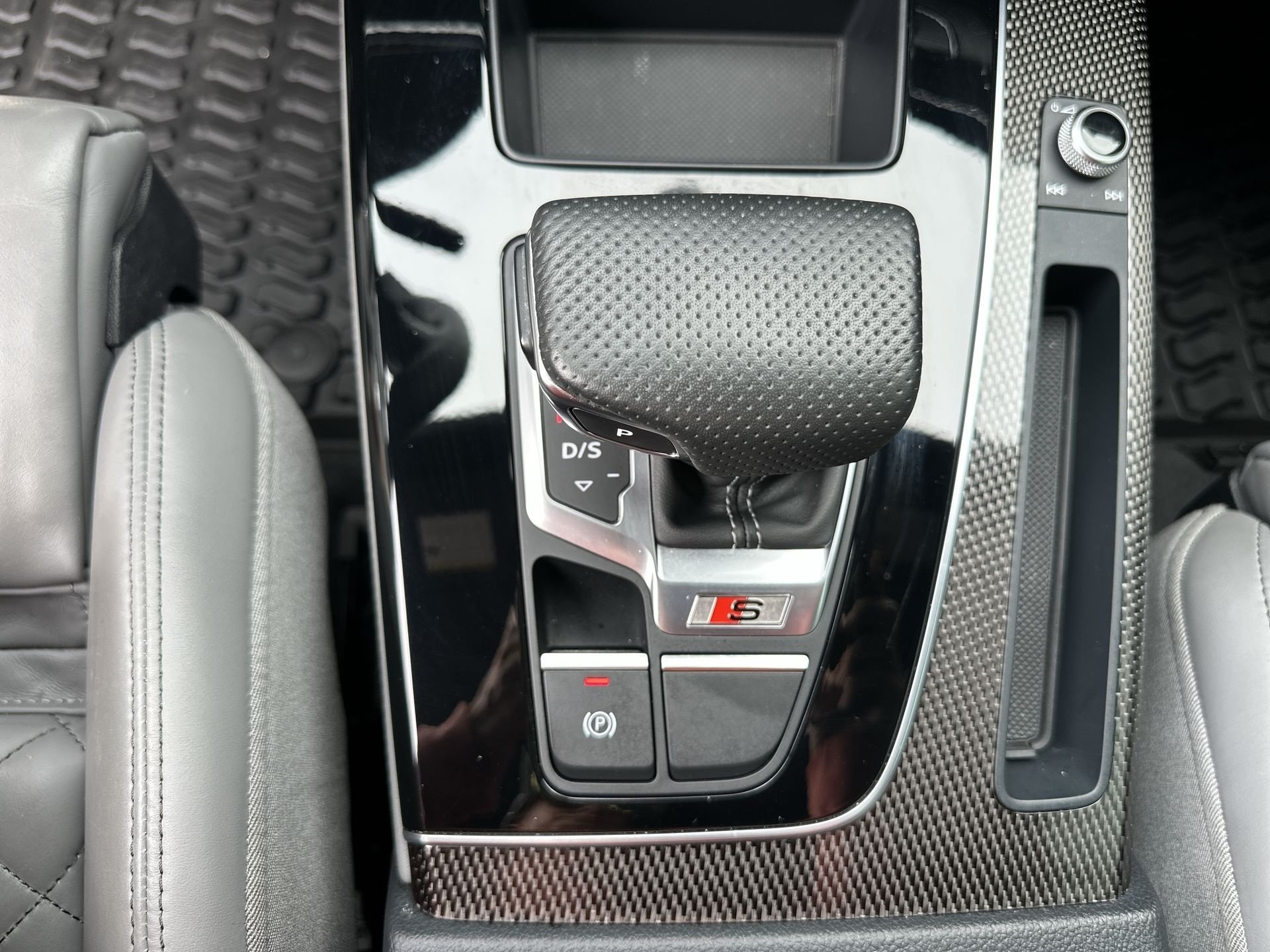 Used 2024 Audi SQ5 Premium Plus AWD/4WD image 16