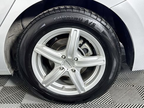 Used 2021 Hyundai Accent Limited image 36