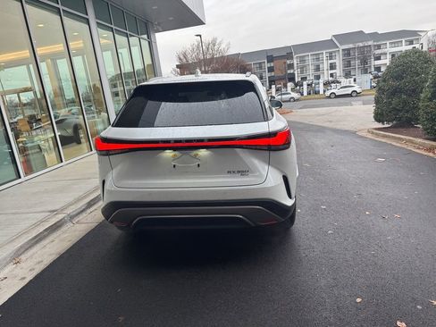 Used 2025 Lexus RX 350 Premium image 5