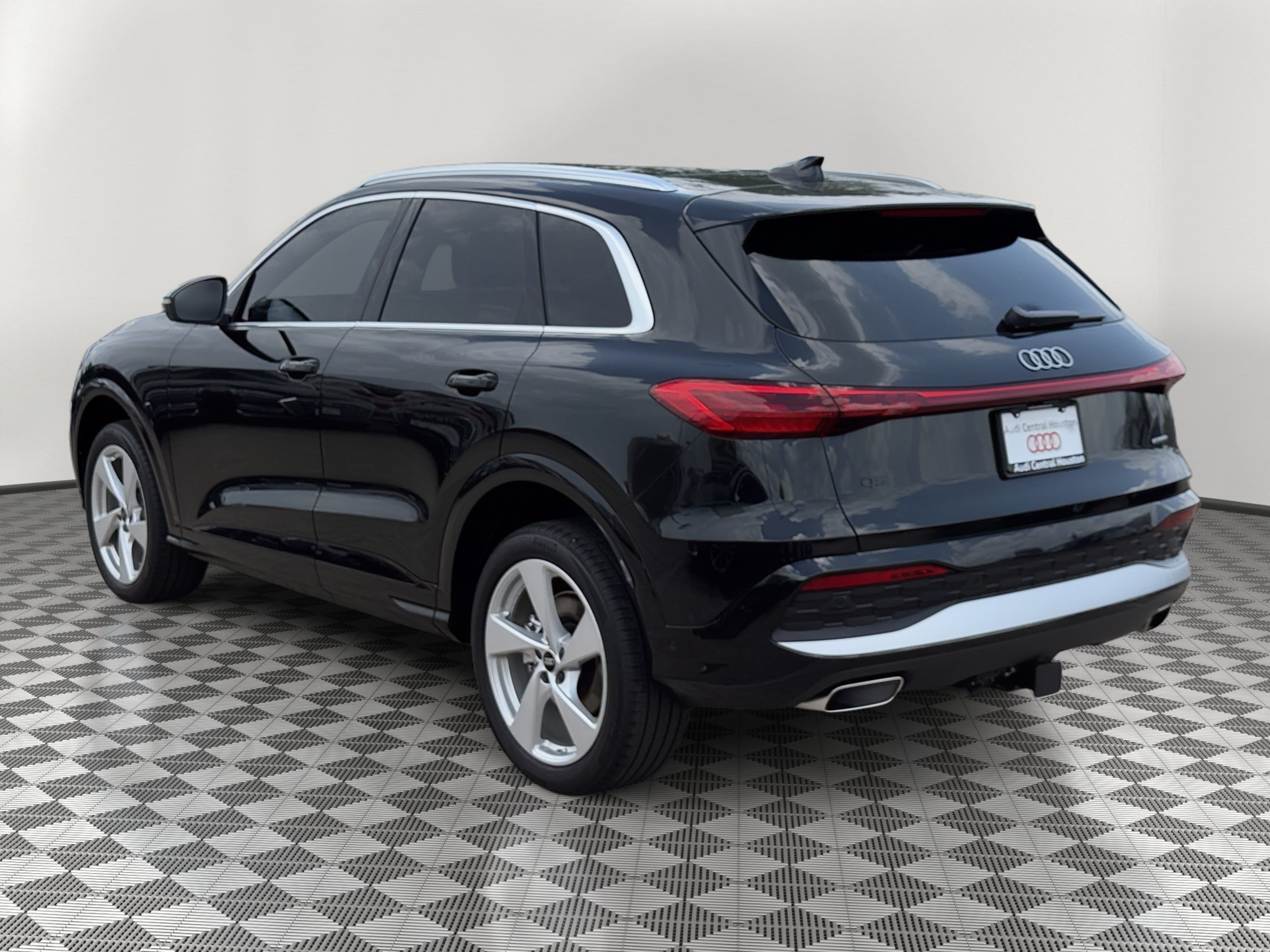 New 2026 Audi Q5 Premium Plus AWD/4WD image 3