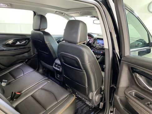 Used 2022 GMC Terrain AT4 w/ Infotainment Package II image 32