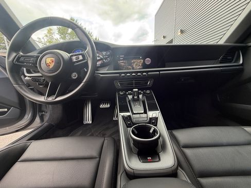 Certified 2024 Porsche 911 Carrera RWD image 16