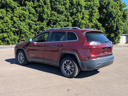 Used 2019 Jeep Cherokee Latitude Plus image 5