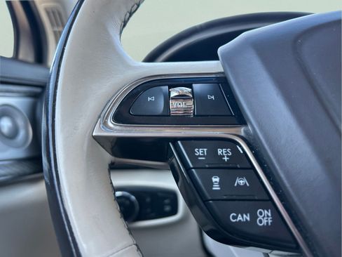 Used 2019 Lincoln Nautilus Black Label AWD/4WD image 14