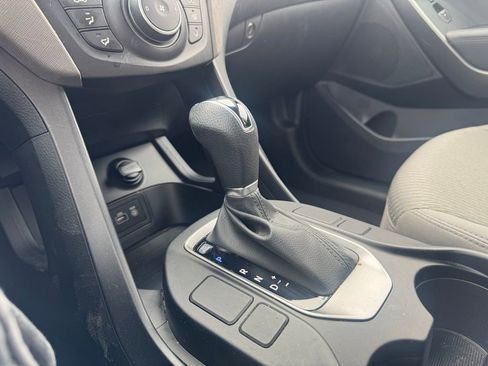 Used 2018 Hyundai Santa Fe Sport image 15