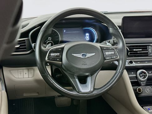 Used 2022 Genesis G70 2.0T image 18