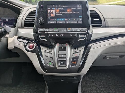 Used 2024 Honda Odyssey Touring image 19