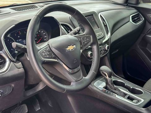 Used 2024 Chevrolet Equinox LT FWD image 12