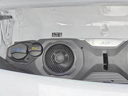 Used 2025 Porsche 911 Carrera image 29