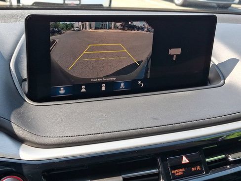 Certified 2024 Acura MDX SH-AWD w/ Technology Package image 18